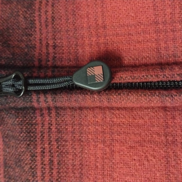 Woolrich Plaid Red and Black Women's XL Vest - Picture 5 of 9